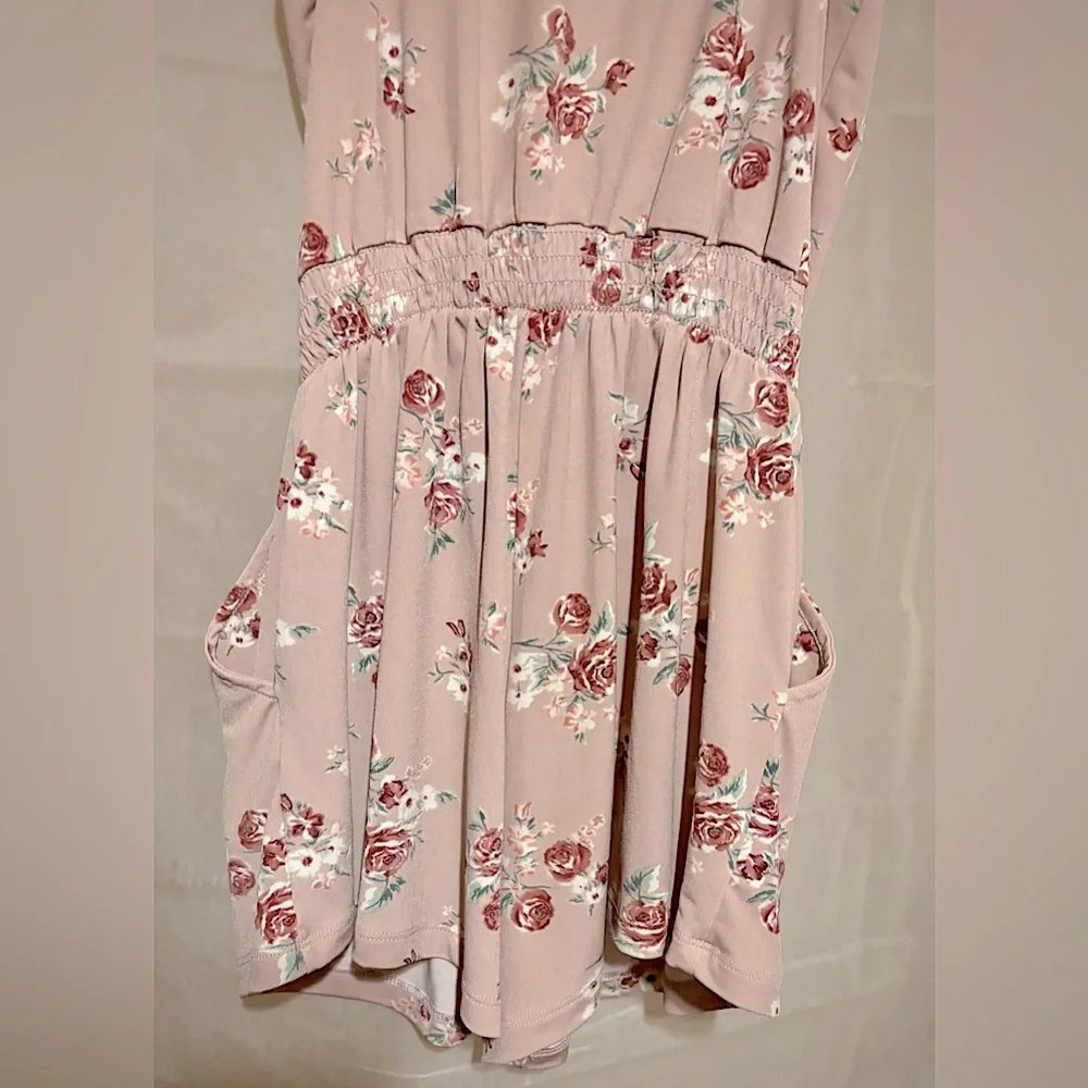 Guess-Floral Print On Blush-Tube Top-Romper-Size Small - Picture 7 of 8